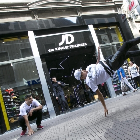 1-JARIG BESTAAN JD SPORTS STORES